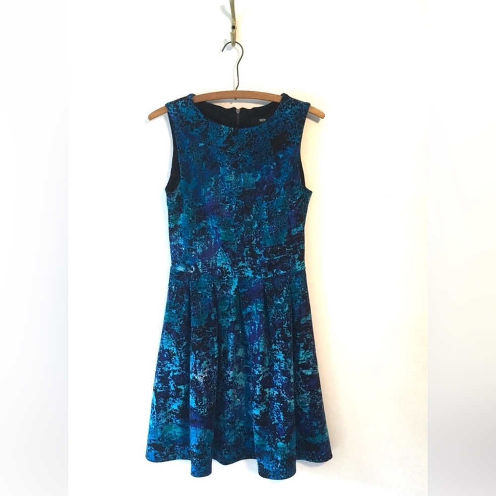 ✨3/$15✨ Target Blue and Black Patterned Scuba Midi Dress, XS